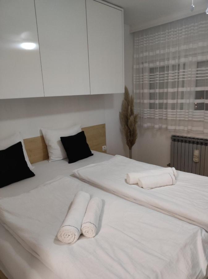 Lola Home Karlovac Esterno foto