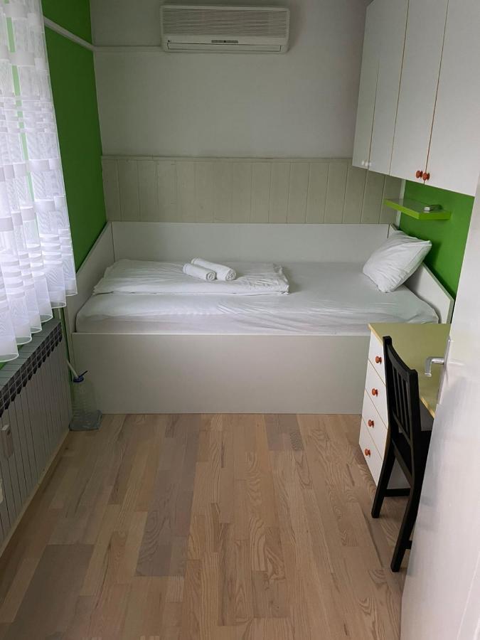 Lola Home Karlovac Esterno foto